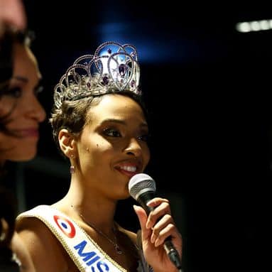 découvrez angélique angarni-filopon, la candidate emblématique pour miss france 2025. suivez son parcours exceptionnel, ses aspirations et son engagement pour représenter la beauté et la diversité de la france. ne manquez pas cette étoile montante du concours qui promet de captiver le public.